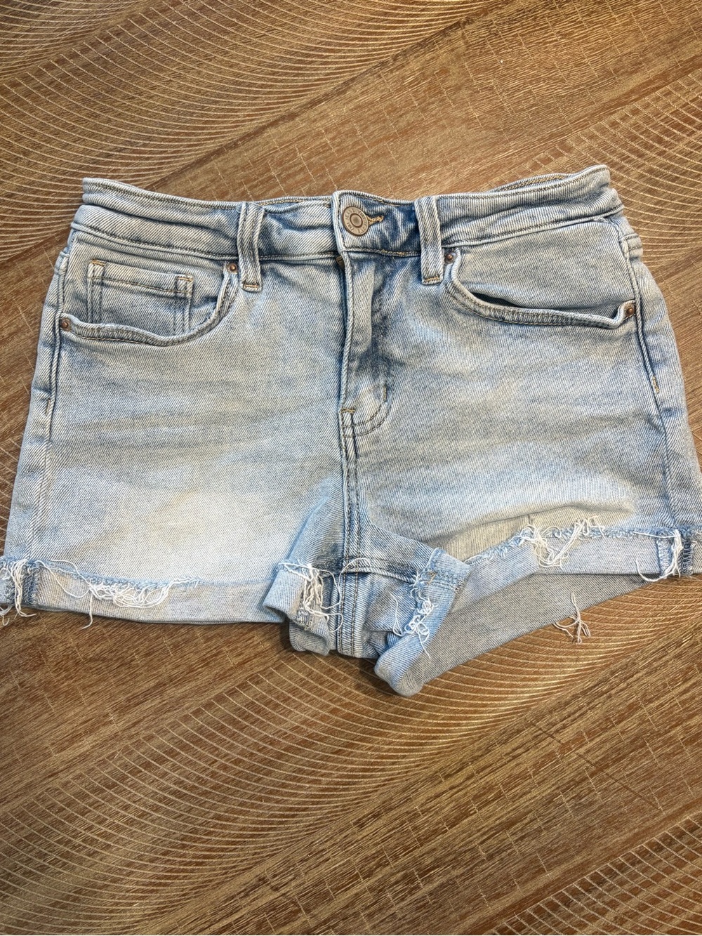 YMI Light Wash Stretch Denim Cutoff Shorts – Size 5/27